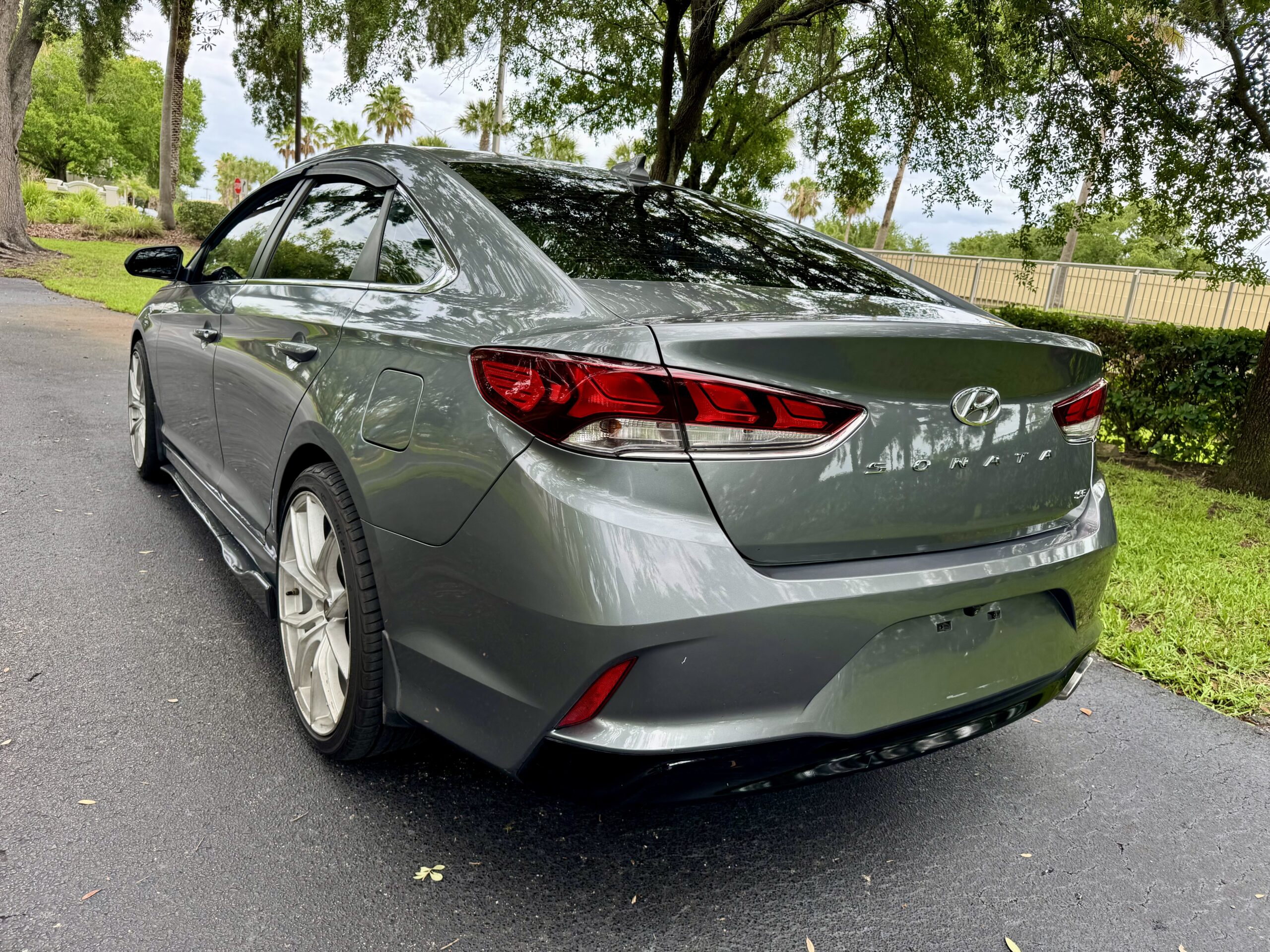 
								2018 Hyundai Sonata SE full									
