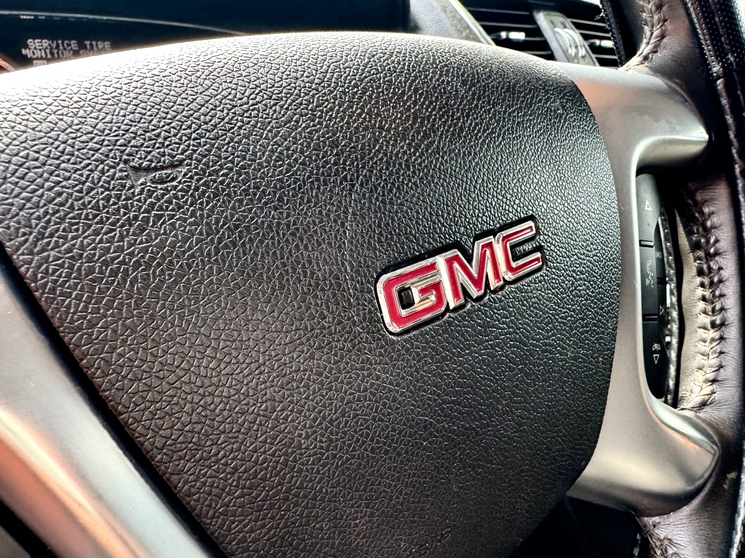
								2016 GMC ACADIA SLE-1 full									
