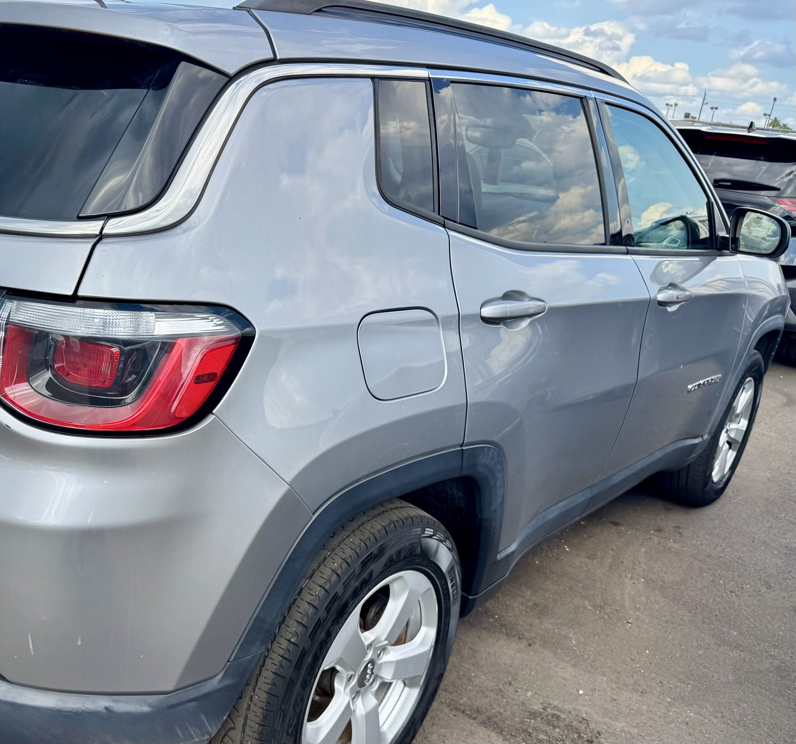 
								2018 JEEP COMPASS LATITUDE full									