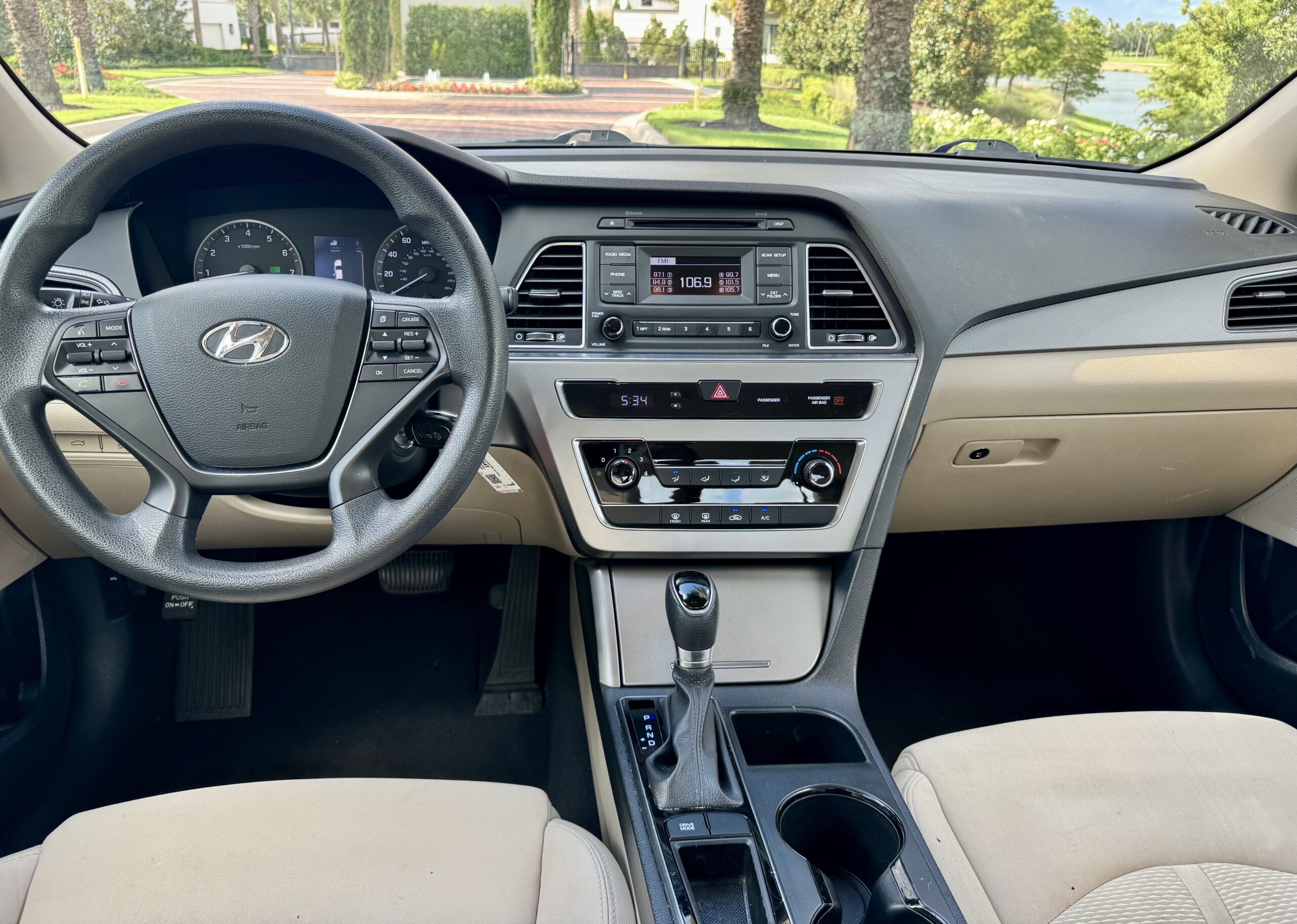 
								2017 HYUNDAI SONATA SE full									
