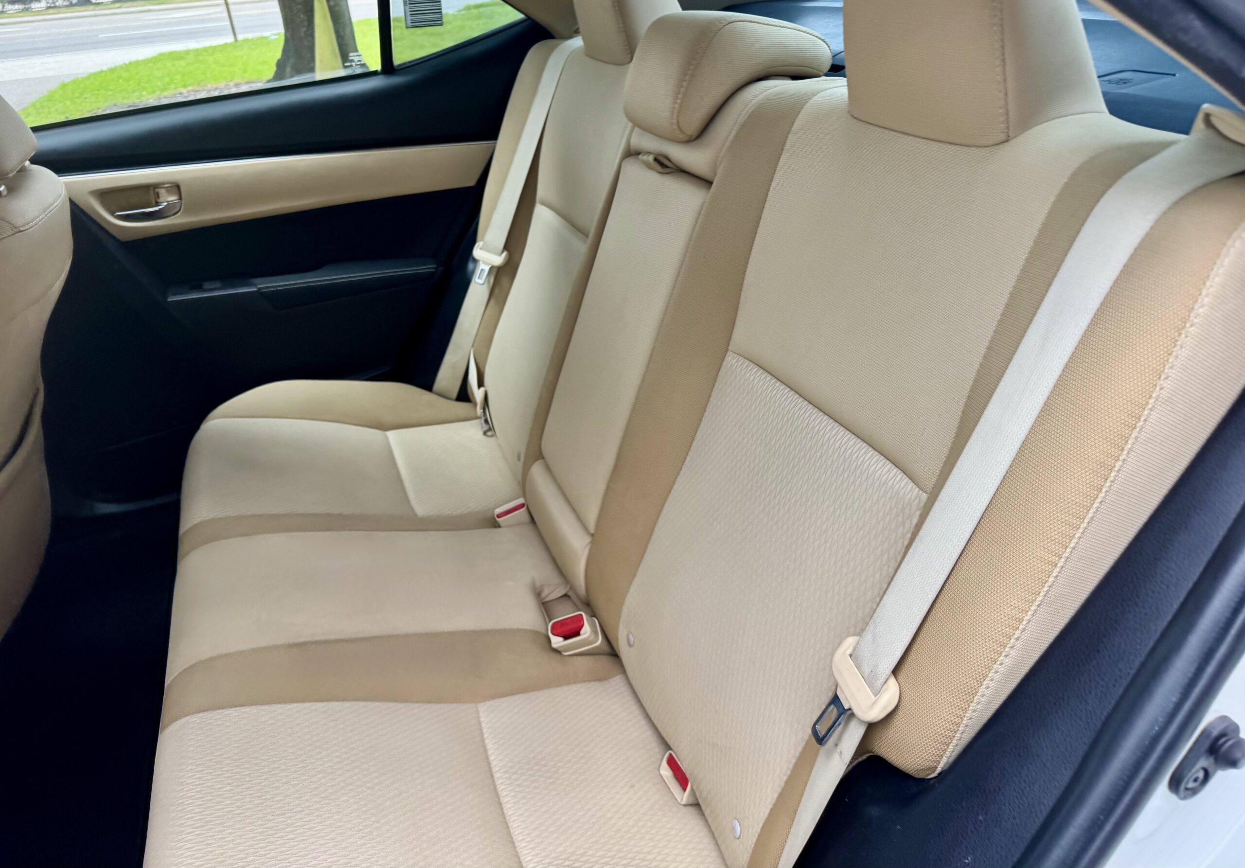 
								2017 Toyota Corolla Limited full									