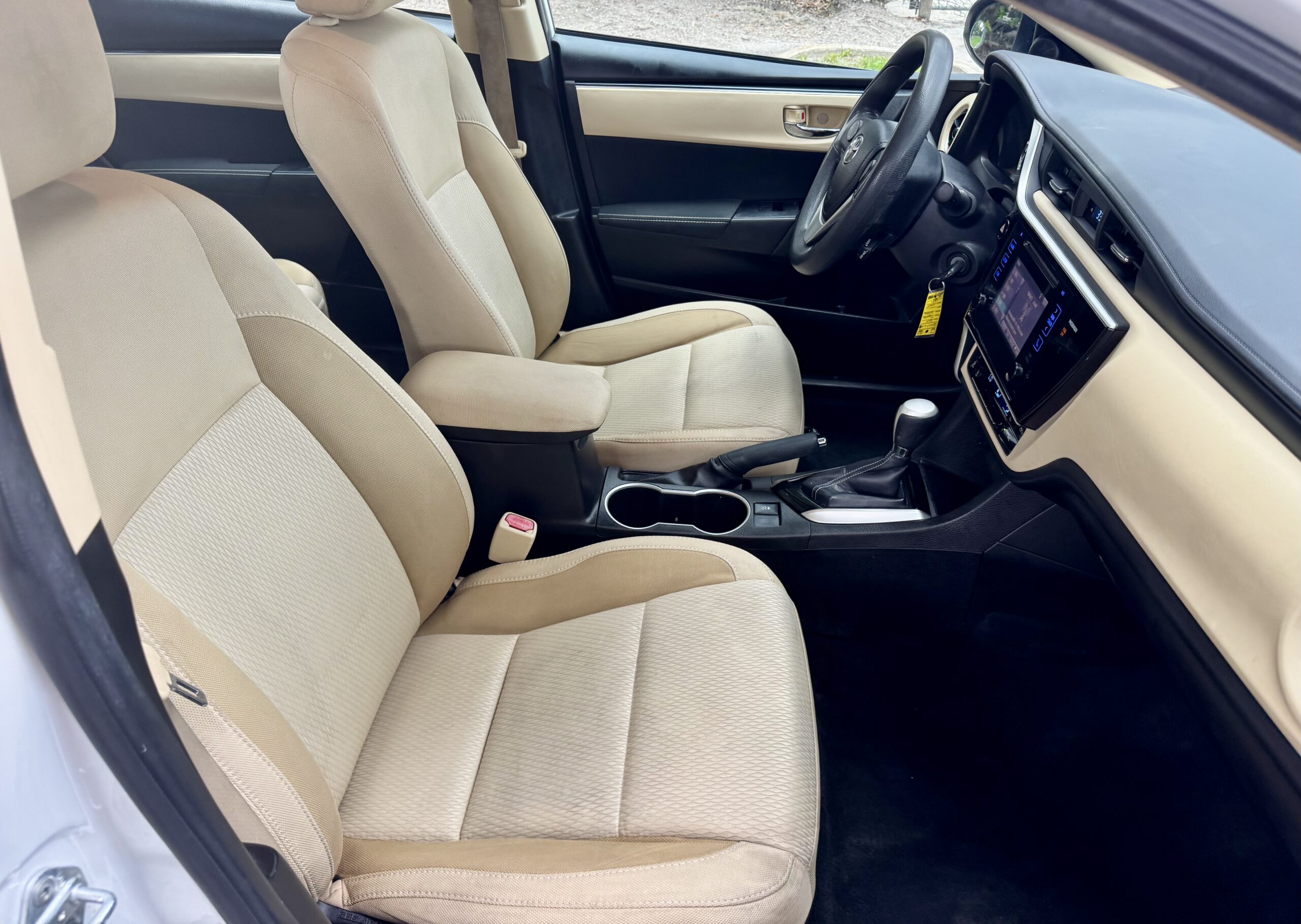 
								2017 Toyota Corolla Limited full									