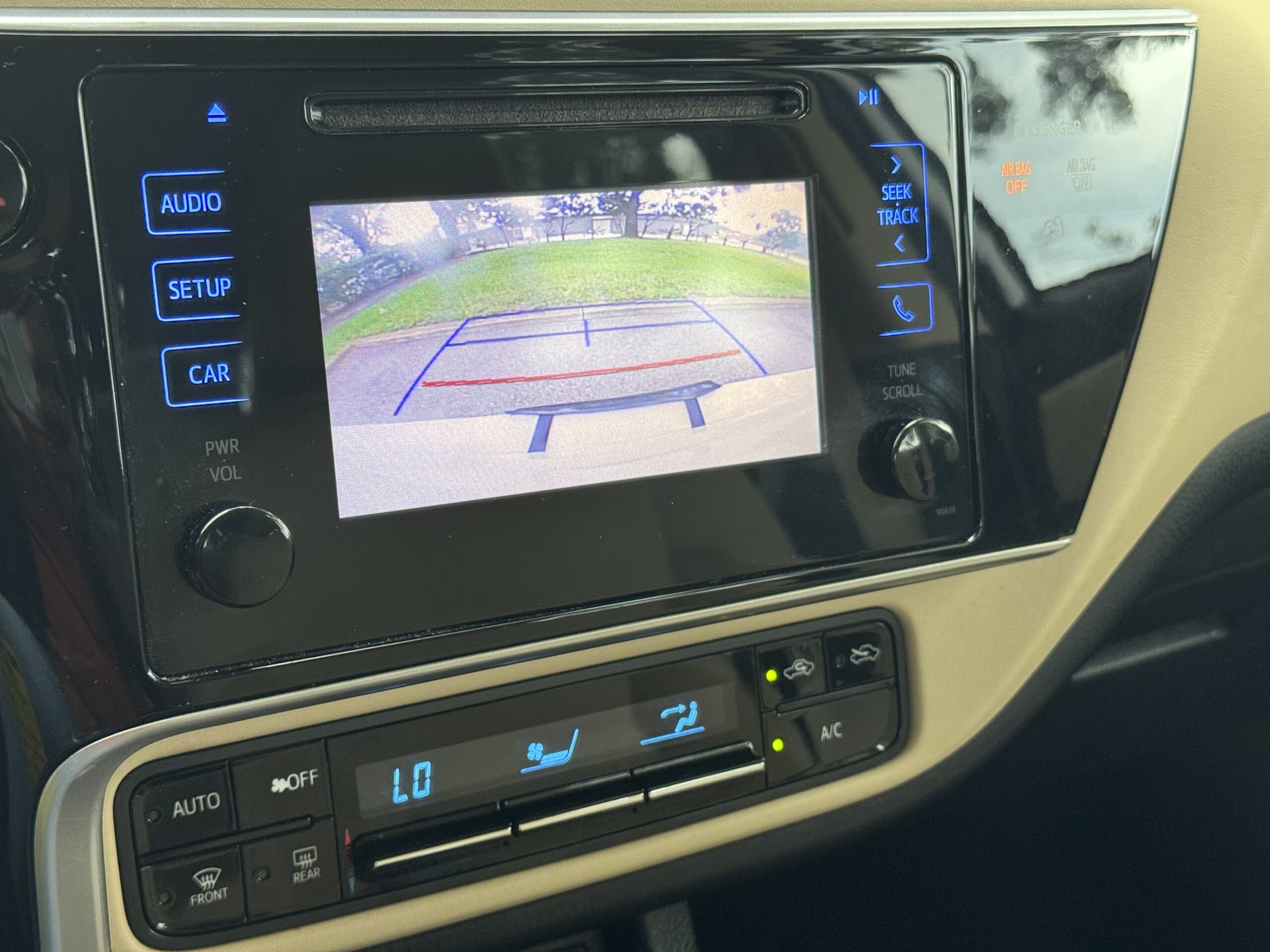 
								2017 Toyota Corolla Limited full									