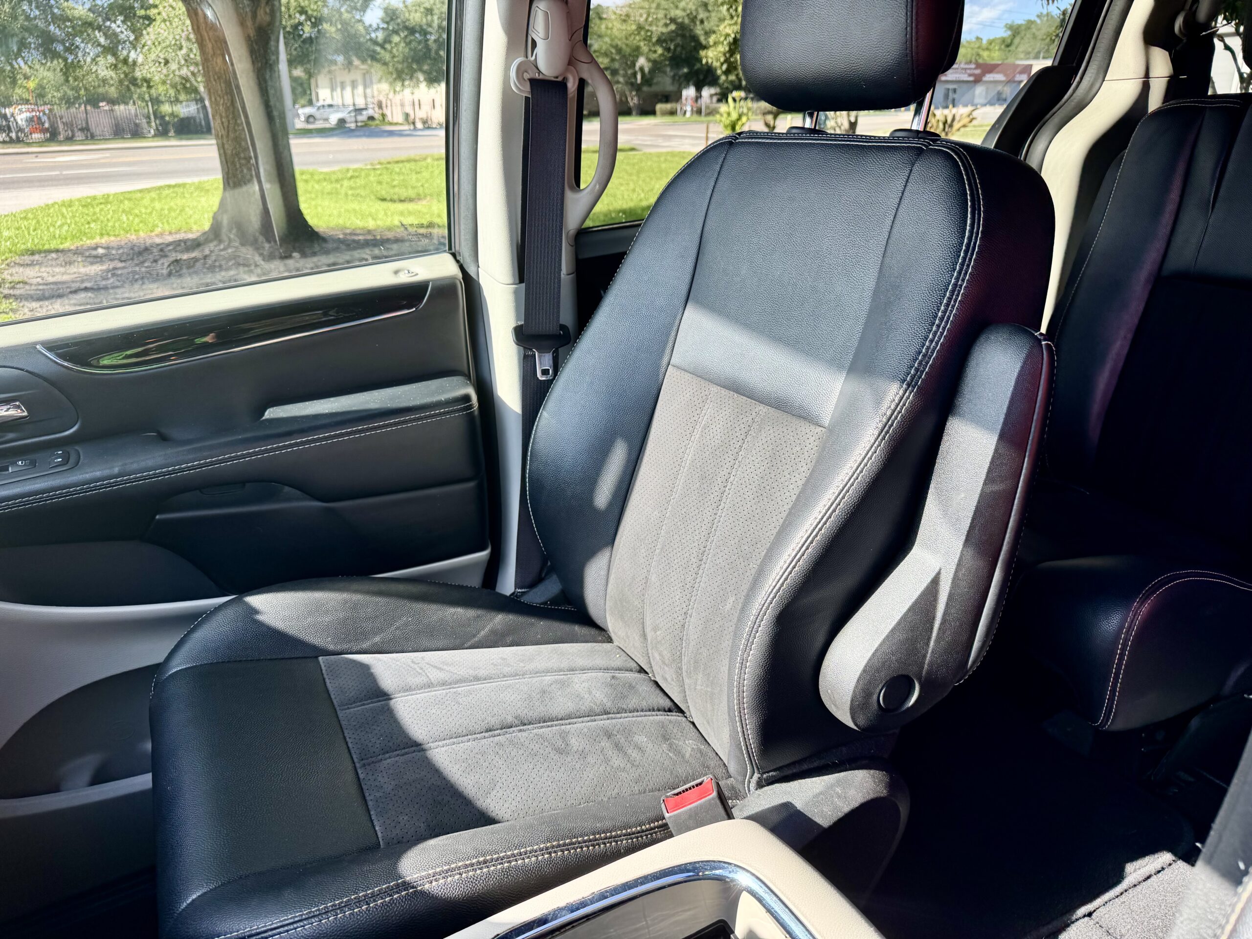
								2019 DODGE GRAND CARAVAN SXT full									