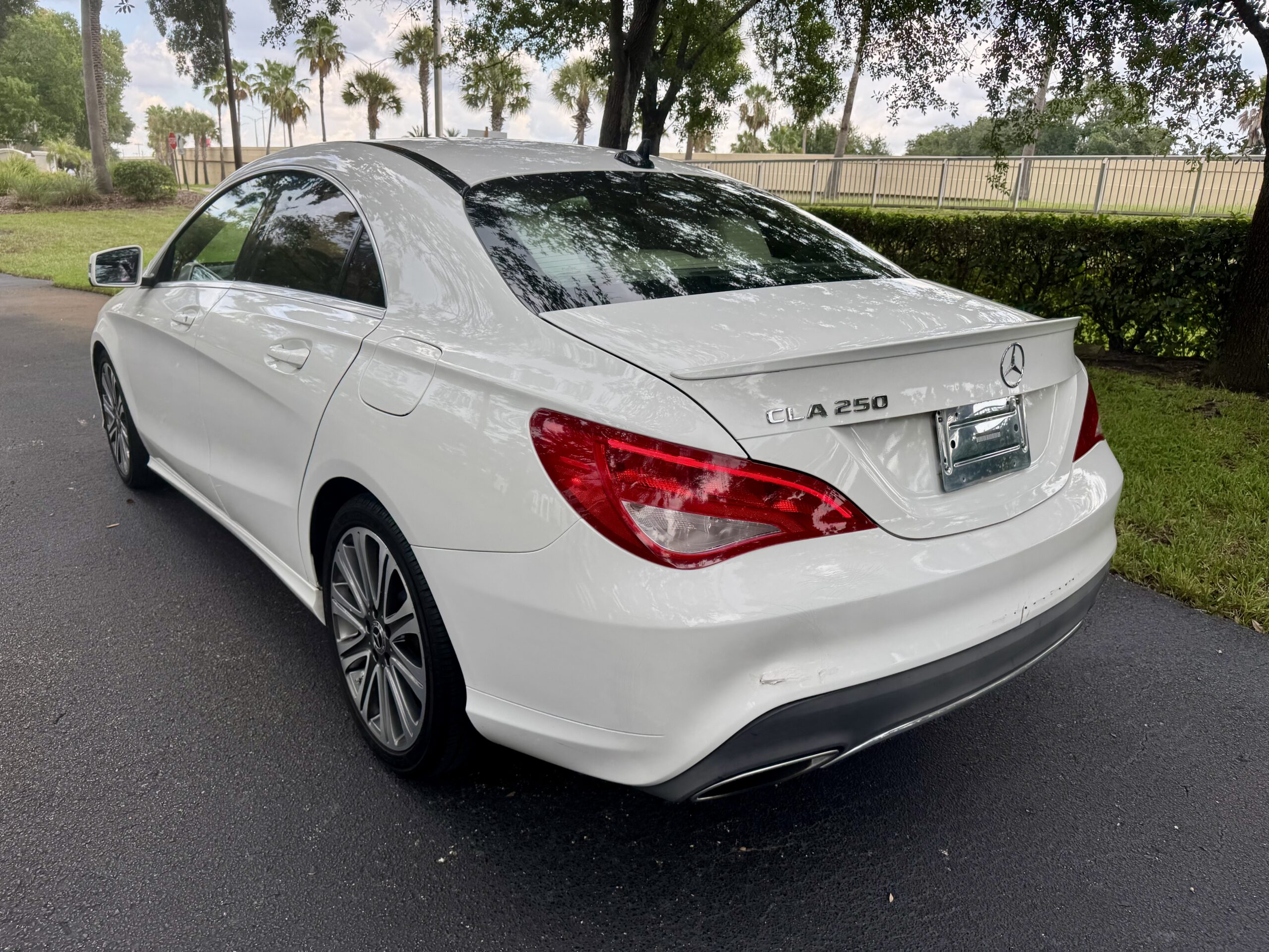 
								2018 Mercedes-Benz CLA 250 full									