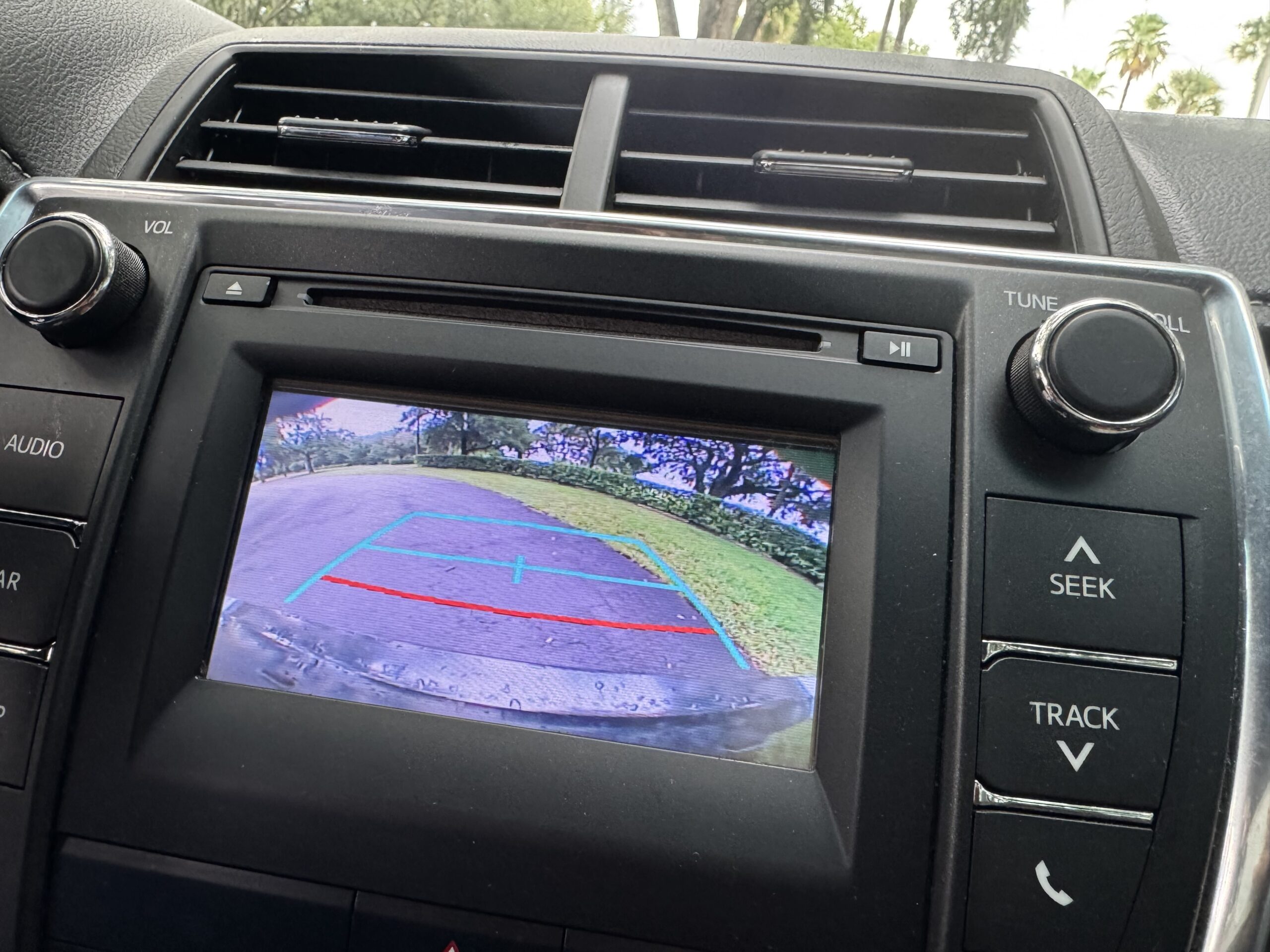 
								2017 Toyota Camry LE full									