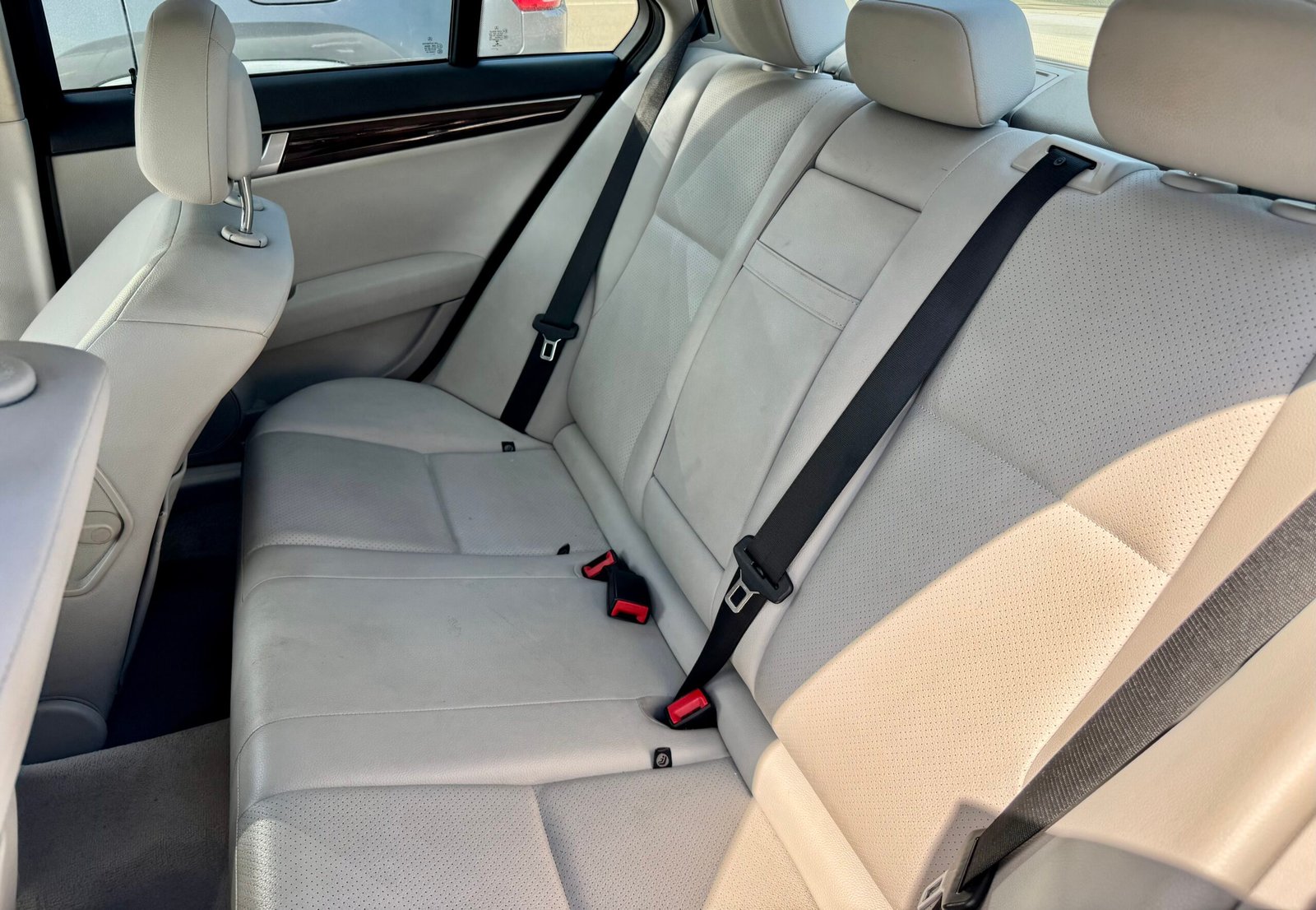 
								2014 MERCEDES C300 SPORT 4MATIC full									