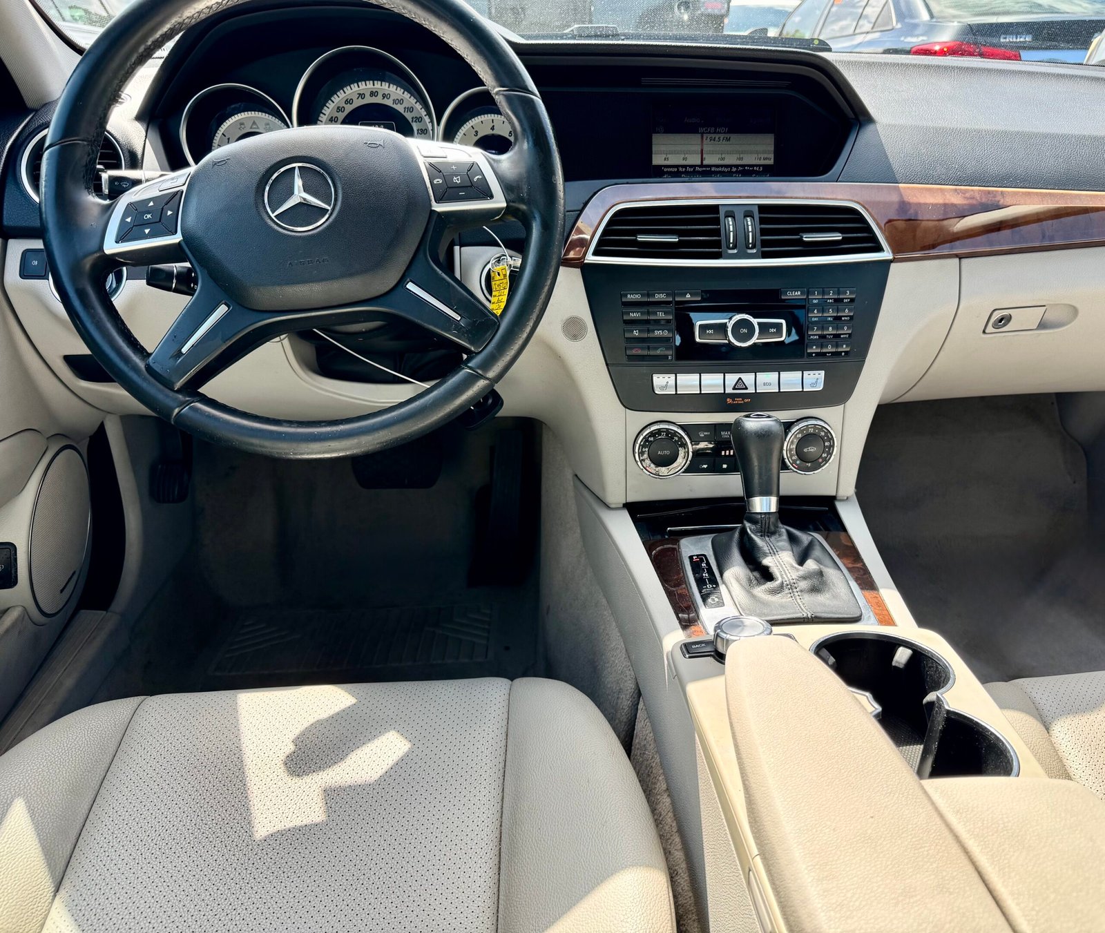 
								2014 MERCEDES C300 SPORT 4MATIC full									
